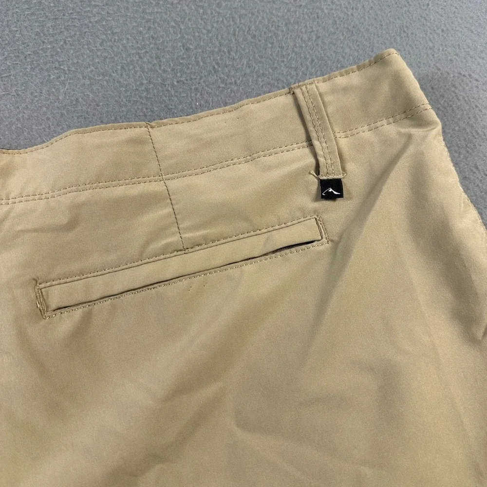 Denali Mens Performance Shorts Tan Khaki Stretch Flat Front Size 40